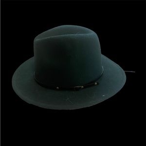Wool Fedora hat, new and never worn, dark/pine green